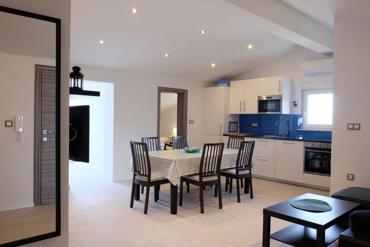 Apartmani Mojca Selce Exteriér fotografie