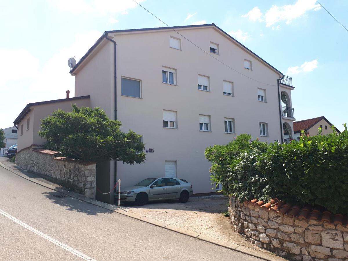 Apartmani Mojca Selce Exteriér fotografie